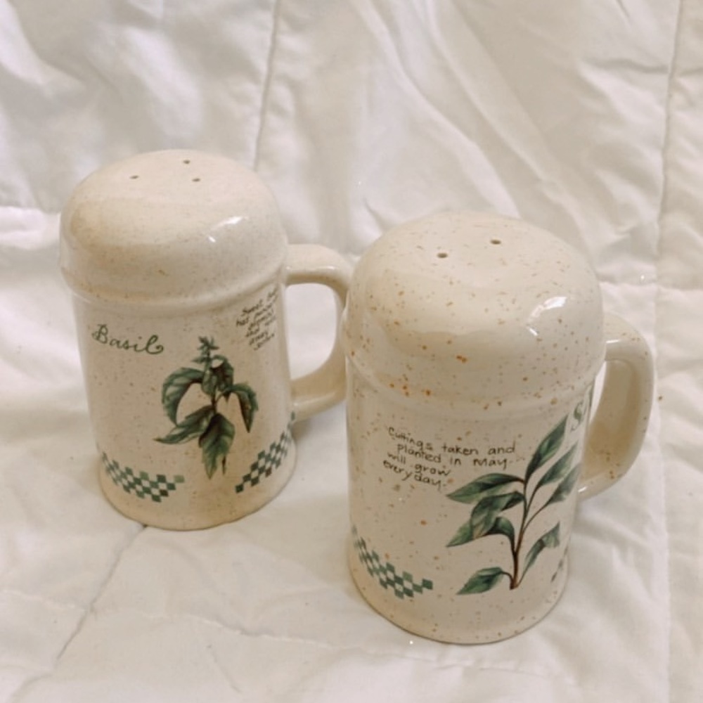 Vintage Treasure Craft Salt & Pepper Shakers